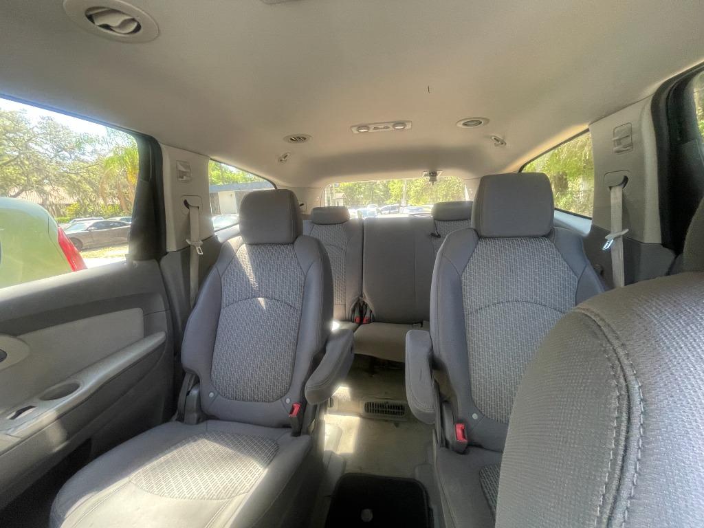 2011 Chevrolet Traverse 1LT